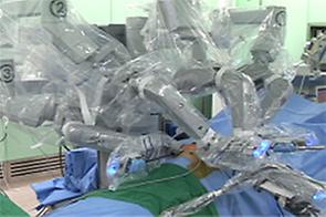 Robot-assisted endoscopic thyroidectomy; Gasless, transaxillary approach
